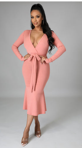 Know my worth dress “Peach”